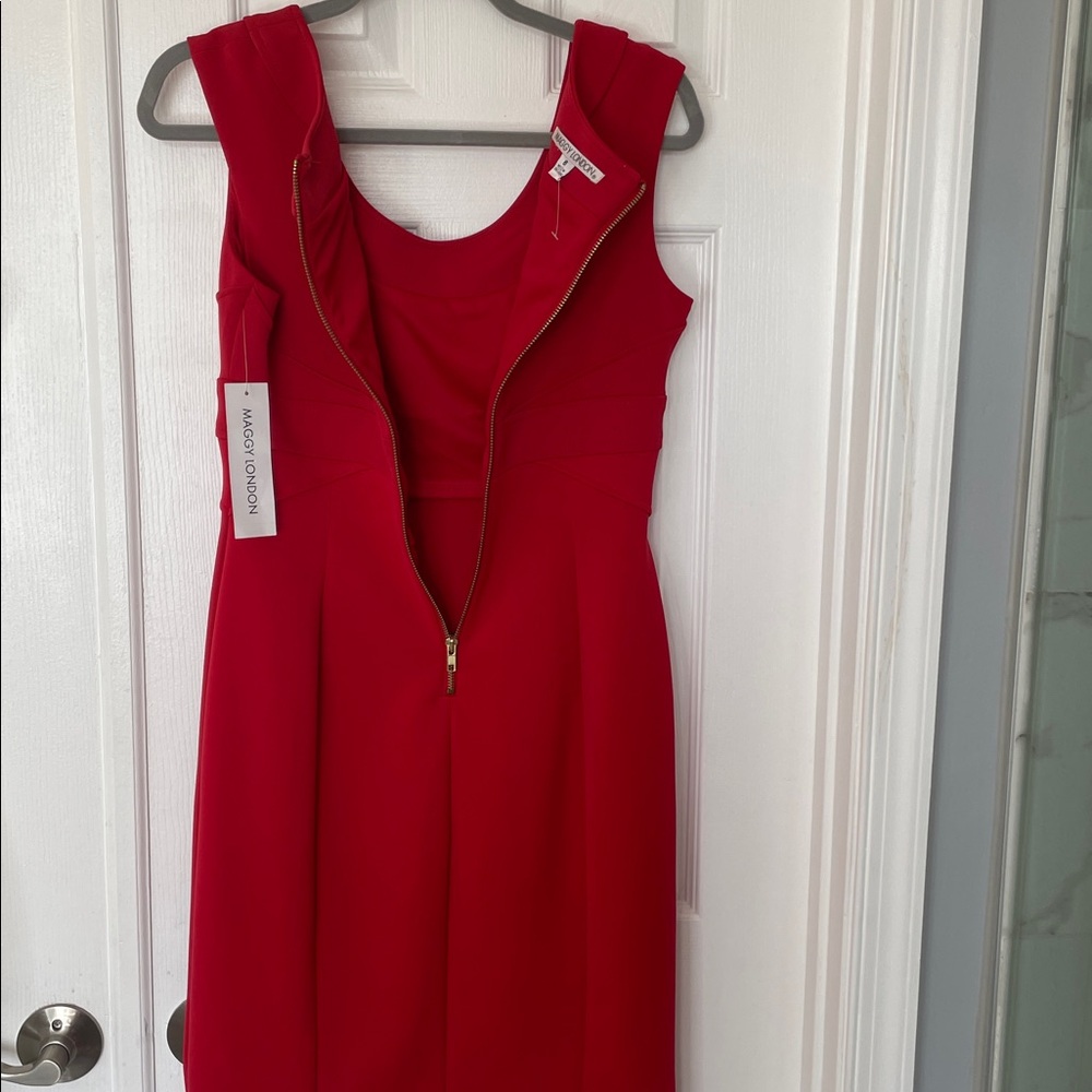 MAGGY LONDON SLEEVELESS BRIGHT RED DRESS SCOOPNECK BACK EXPOSED GOLD ZIPPER SZ 8 - Picture 7 of 11